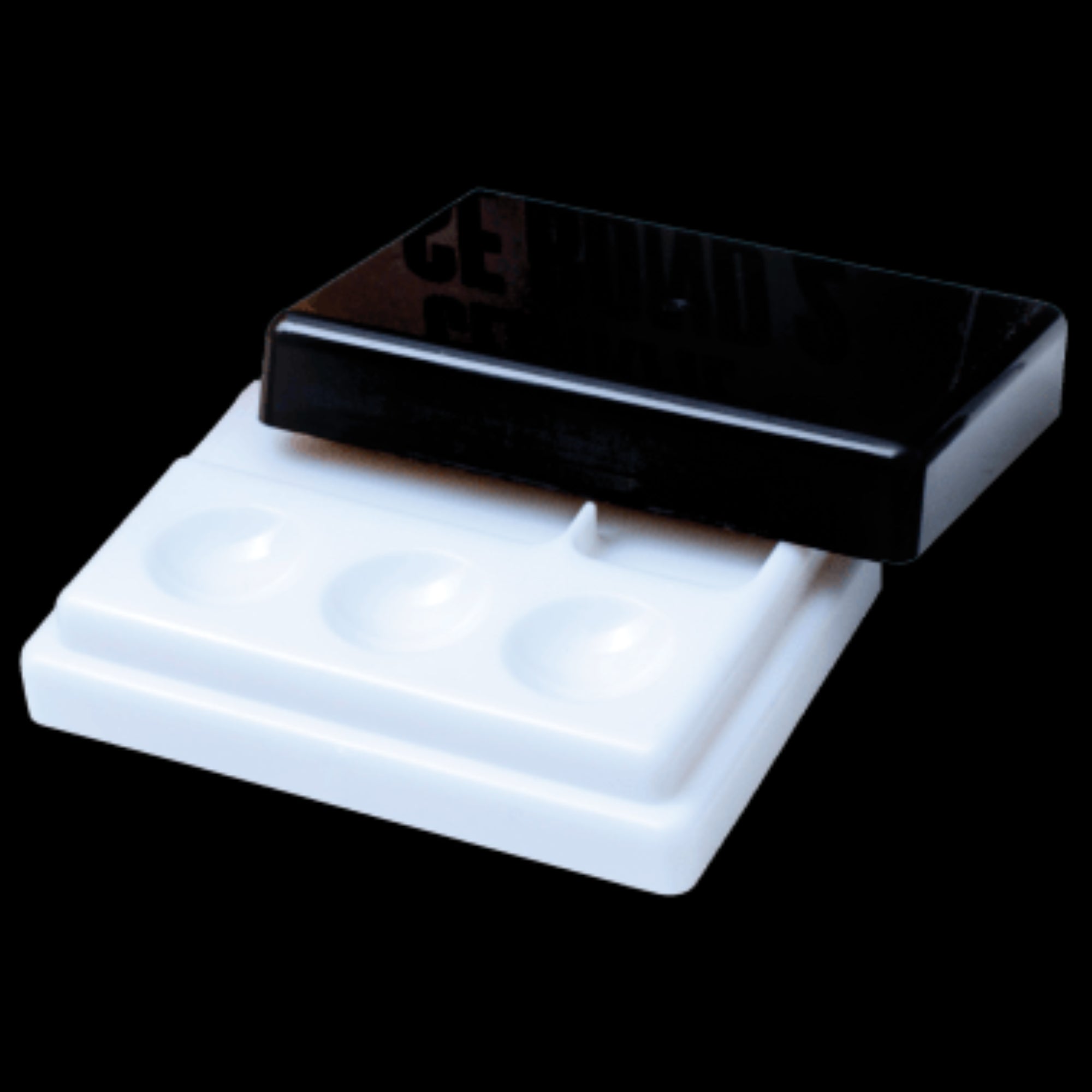 Kuraray 1022KA Dispensing Dish + Light Blocking Plate Kuraray 1022KA Dispensing Dish + Light Blocking Plate